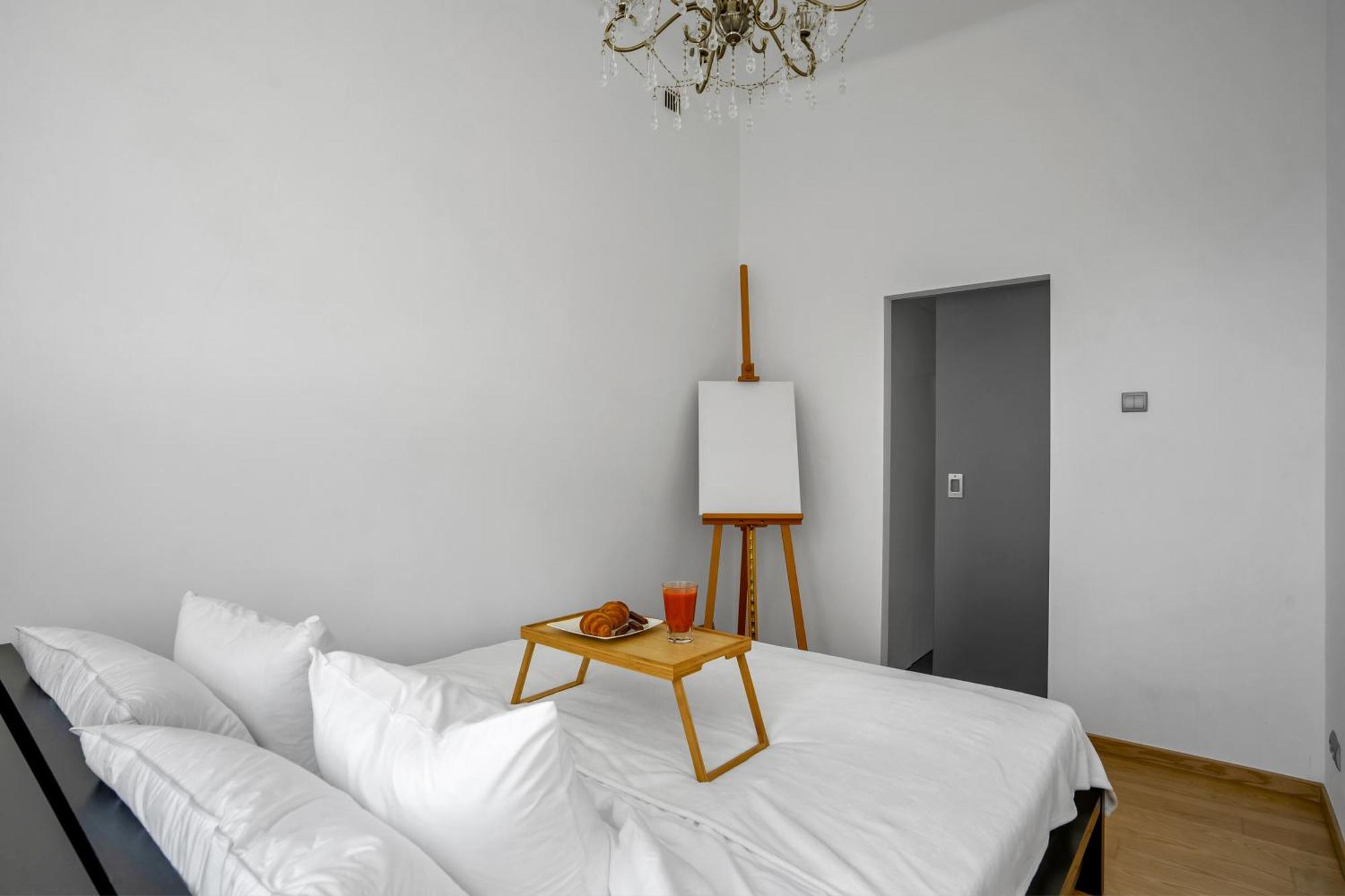 Warsaw Castle Apartments - Prime Location, Historic City Center, Castle View, Fast Internet - By Rentujemy Buitenkant foto