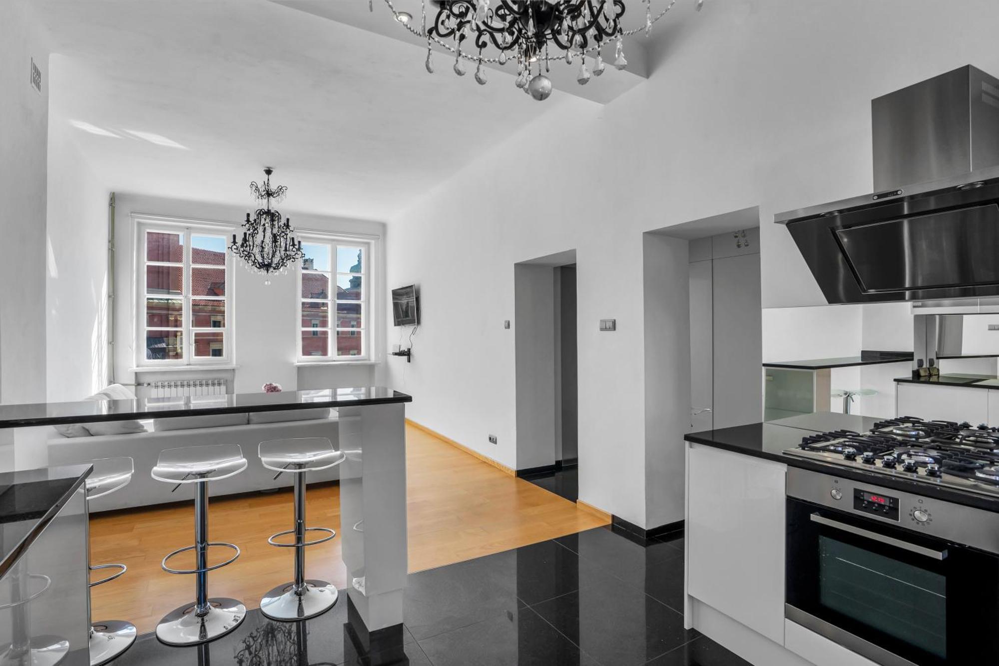 Warsaw Castle Apartments - Prime Location, Historic City Center, Castle View, Fast Internet - By Rentujemy Buitenkant foto