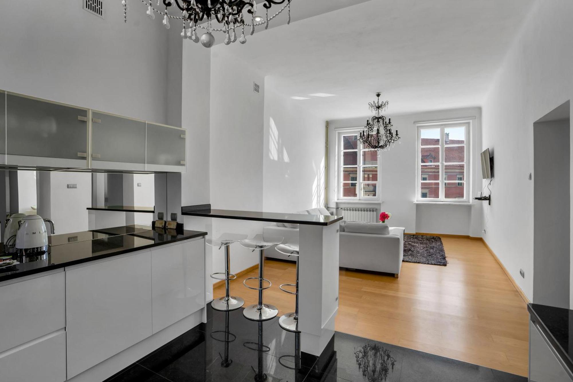 Warsaw Castle Apartments - Prime Location, Historic City Center, Castle View, Fast Internet - By Rentujemy Buitenkant foto