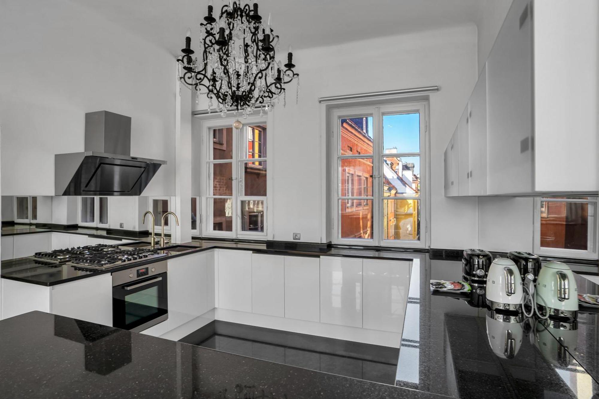 Warsaw Castle Apartments - Prime Location, Historic City Center, Castle View, Fast Internet - By Rentujemy Buitenkant foto