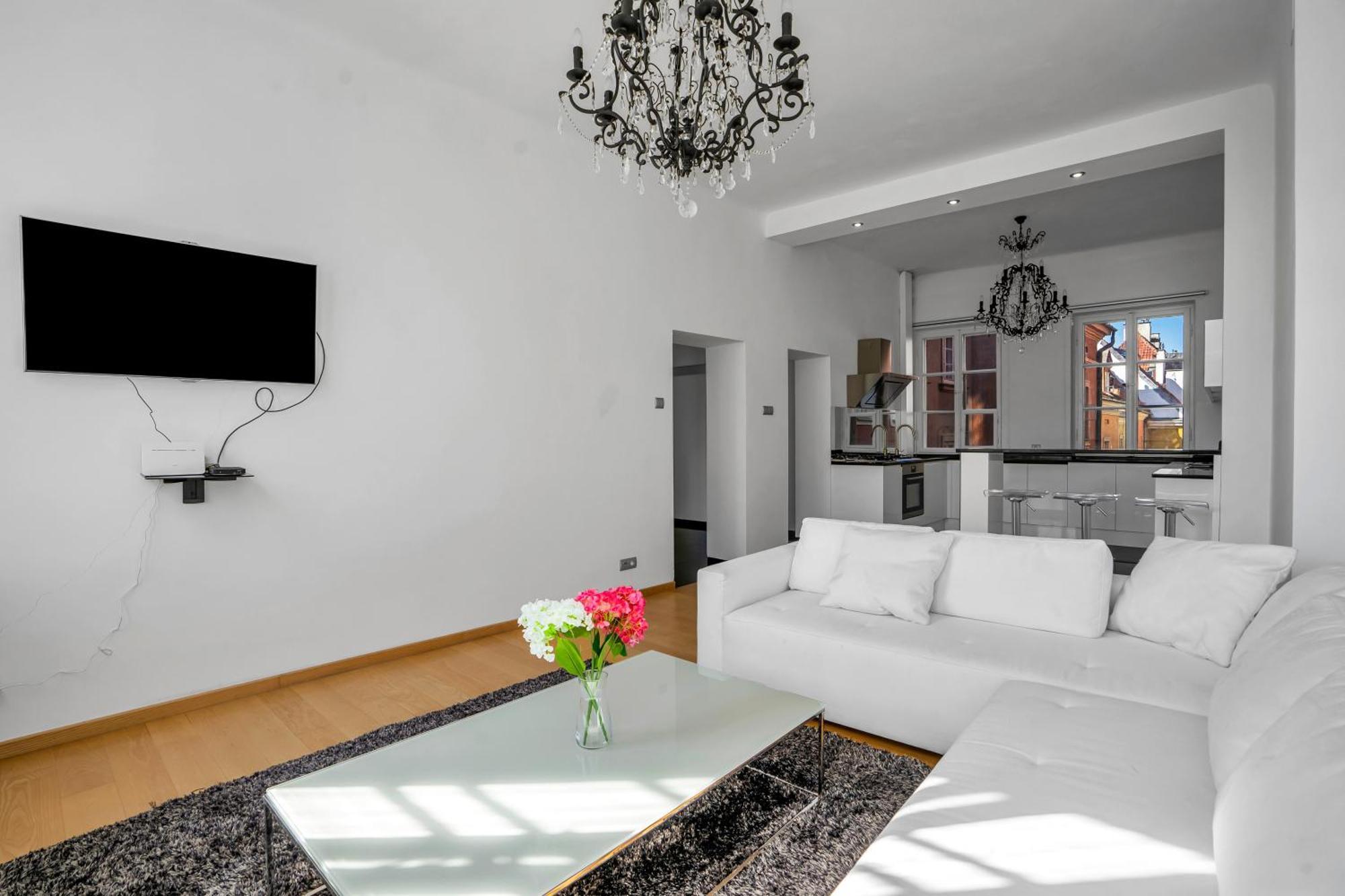 Warsaw Castle Apartments - Prime Location, Historic City Center, Castle View, Fast Internet - By Rentujemy Buitenkant foto